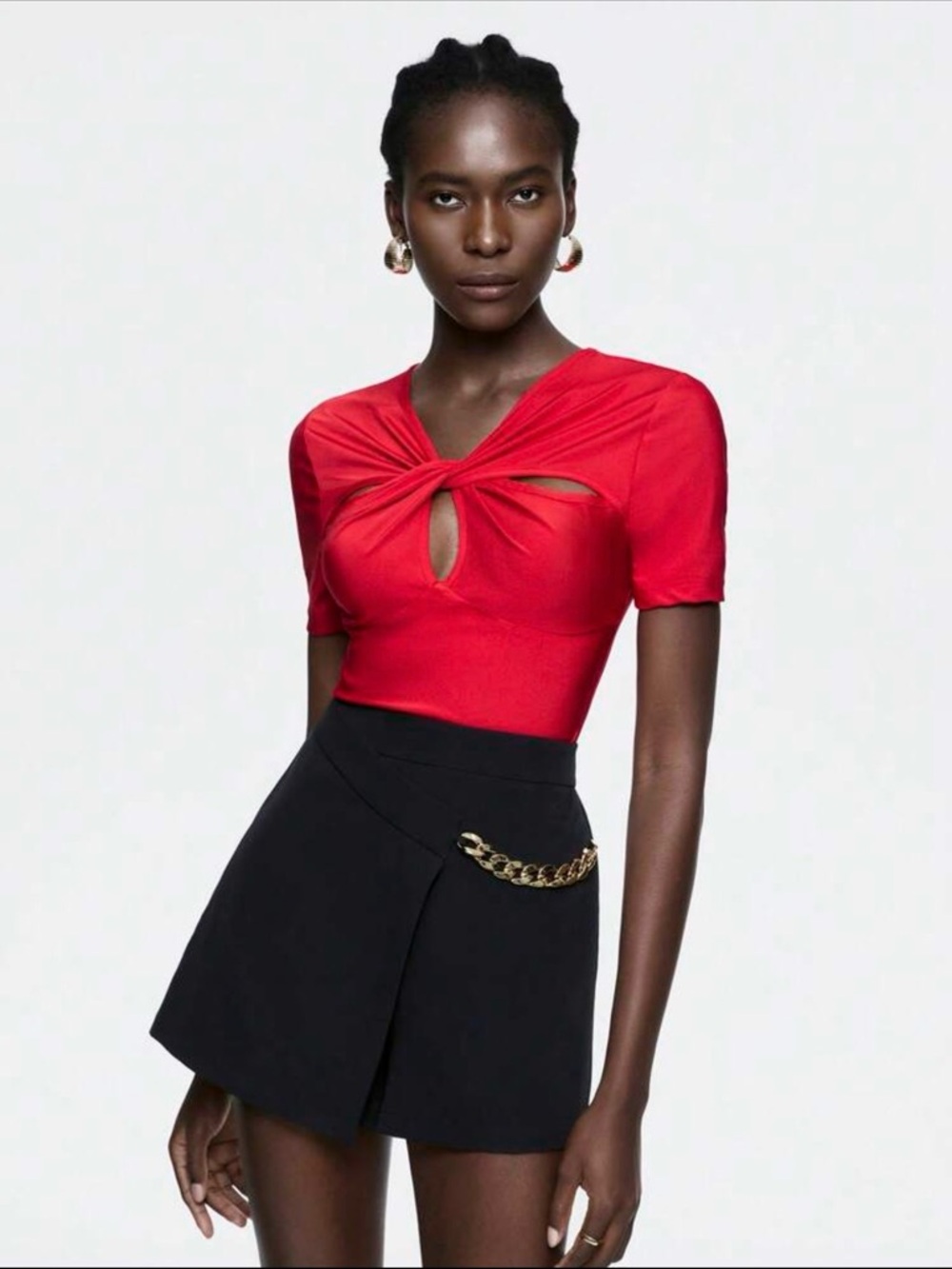 SHEIN Red Twist Front Cutout Short Sleeve Top